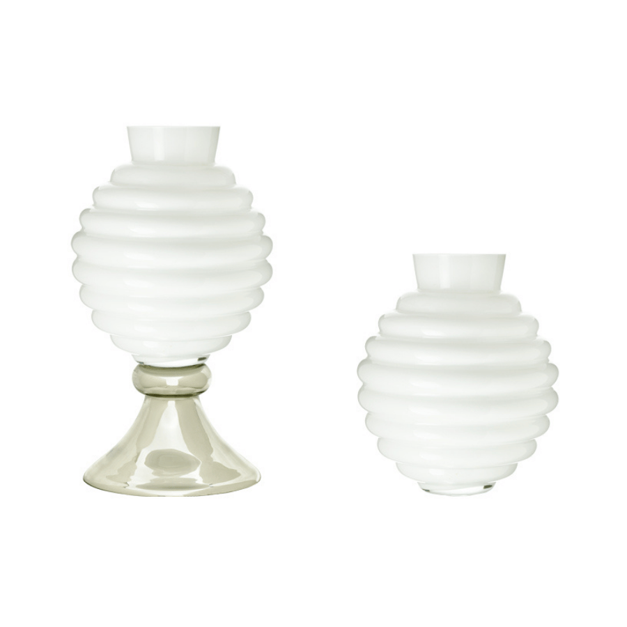 Base Panal Blanco Con Pie Plateado